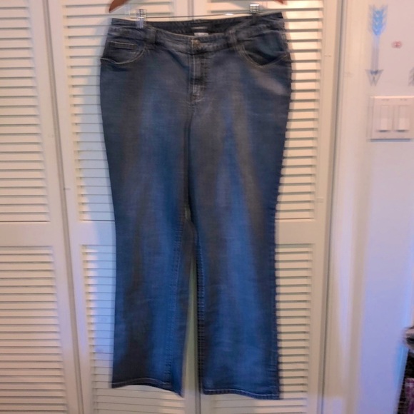 Venezia stretch boot cut jeans size 3 average - Picture 2 of 6